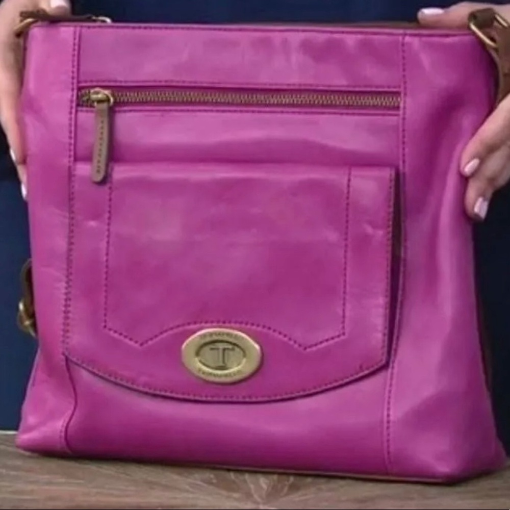 Like new without tags Tignanello handbag purse